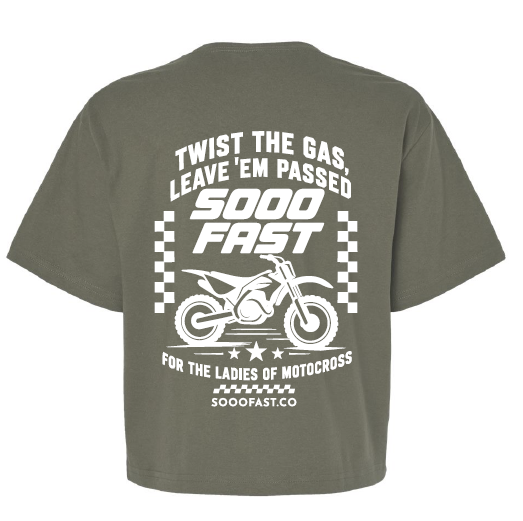 SOOO FAST LEAVE 'EM CROP TOP TEE SHIRT